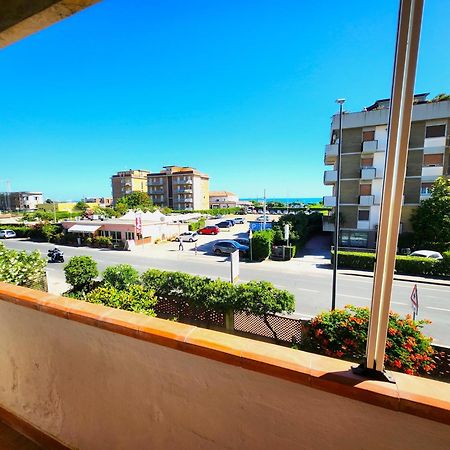 Appartamento Limen Marinella di Sarzana Luaran gambar