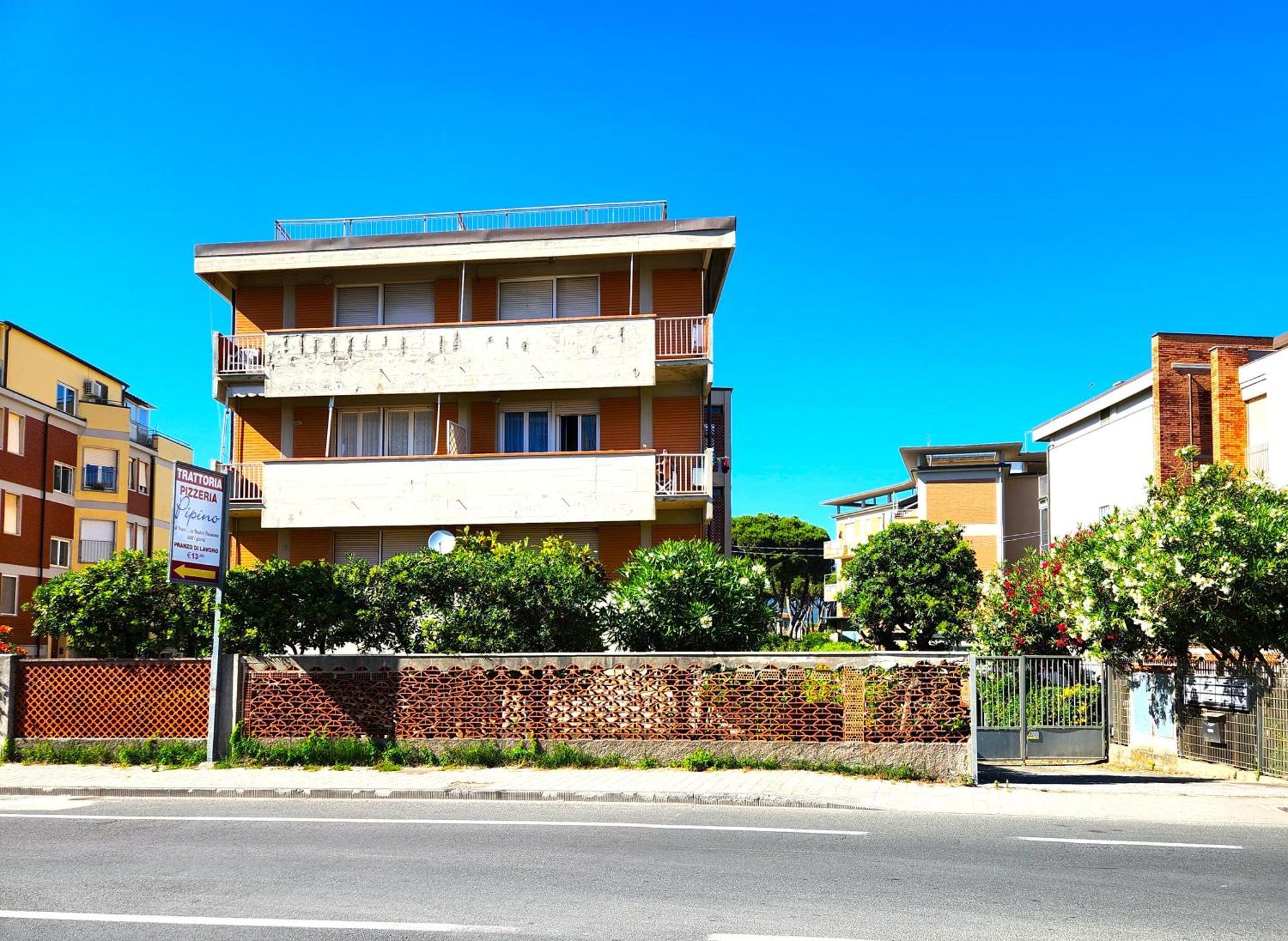 Appartamento Limen Marinella di Sarzana Luaran gambar